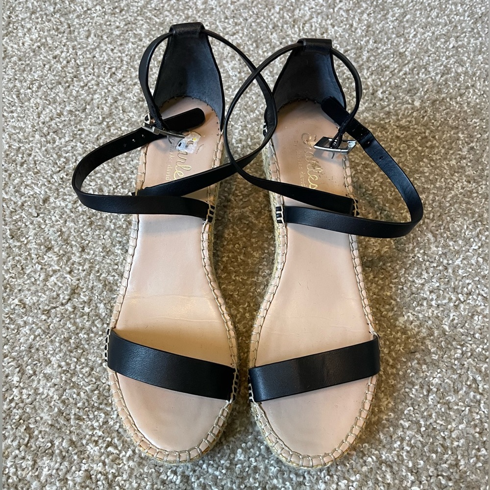Charles By Charles David Black and Tan Wedges Size: 9!